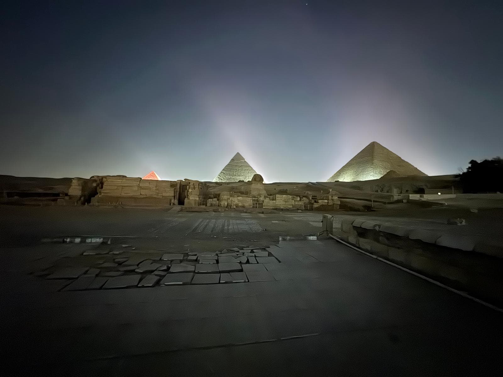 Piramidi di Giza e Saqqara: tour di un'intera giornata Preview Image 1