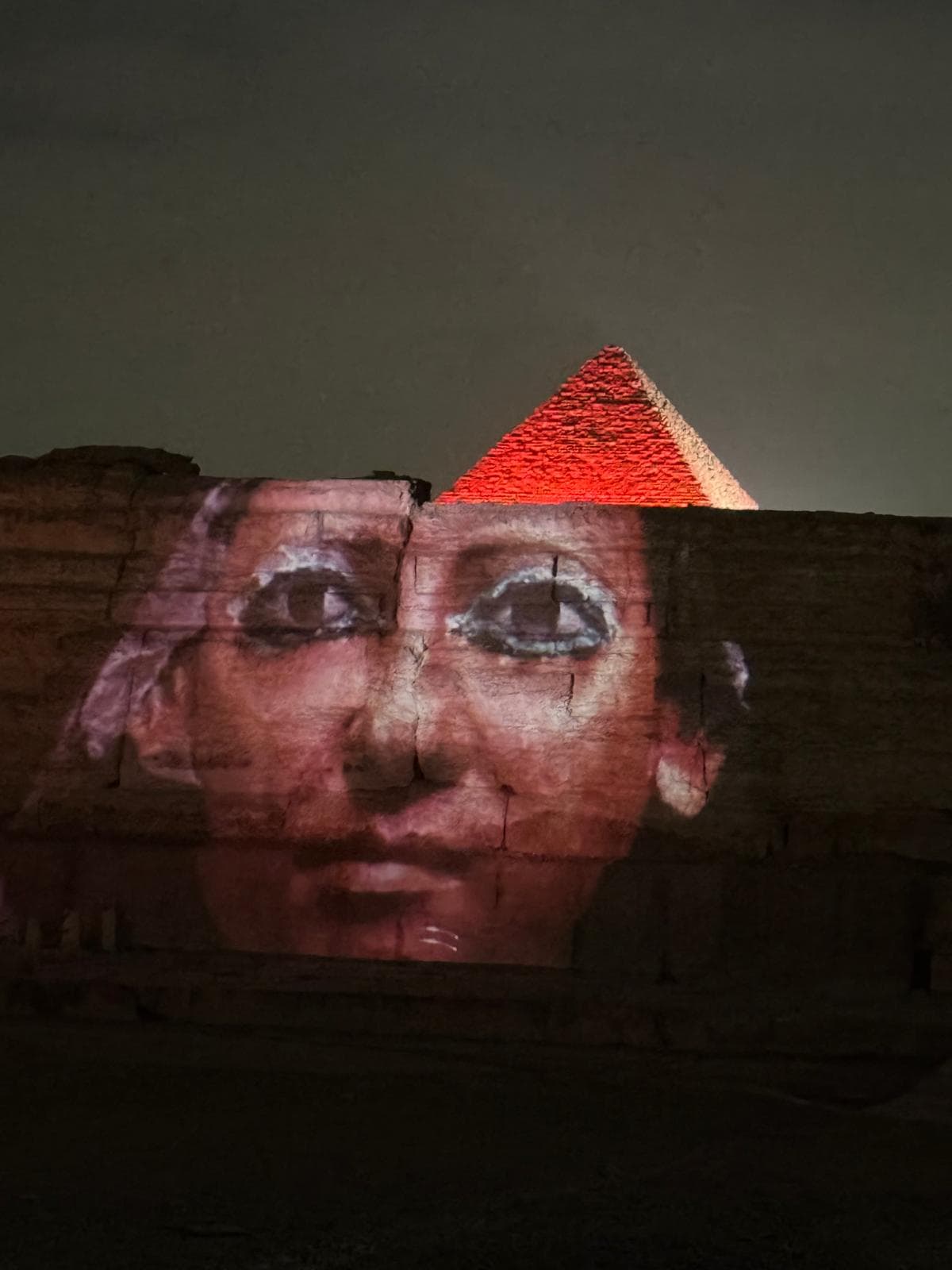Spettacolo di suoni e luci alle Piramidi di Giza preview